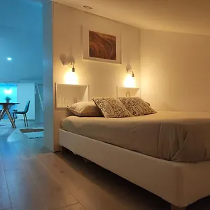 Wood Essence - Cozy Balcony , Coimbra Portugal